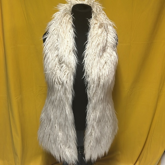 INC SHAGGY BOHO FAUX FUR VEST NWOT  MEDIUM - Picture 9 of 11